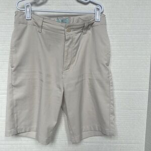 Class club Boys Short Color Ivory Size 12